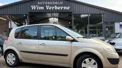 Beige Gebruikt 2006 Renault Scénic II Dynamique MPV | € 1.650 (Eerlijke prijs)