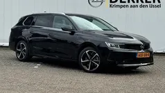 Zwart Gebruikt 2023 Opel Astra Business Edition Stationwagen | € 28.950 (Eerlijke prijs)