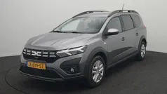 Grijs Gebruikt 2024 Dacia Jogger Expression MPV | € 21.750 (Eerlijke prijs)