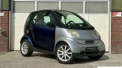 Zwart Gebruikt 2004 Smart ForTwo Coupé Pure Coupé | € 1.399 (Eerlijke prijs)
