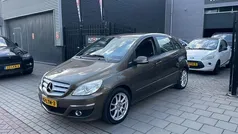 Bruin Gebruikt 2010 Mercedes B180 Business MPV | € 2.999 (Super prijs)