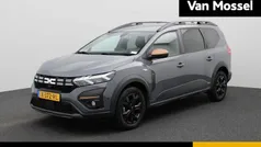 Gebruikt 2024 Dacia Jogger Extreme MPV | € 24.425 (Eerlijke prijs)