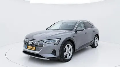 Occasion 2020 Audi e-tron Business SUV | € 21.800 (Super prijs)