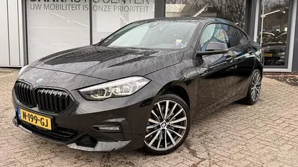Zwart (metallic) Occasion 2021 BMW 220 Coupé | € 25.950 (Super prijs)