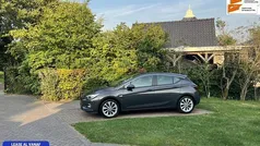 Grijs Gebruikt 2015 Opel Astra Business Hatchback | € 6.450 (Eerlijke prijs)