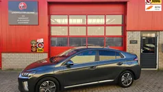 Grijs Gebruikt 2022 Hyundai Ioniq Comfort Sedan | € 22.450 (Eerlijke prijs)