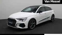 Wit Gebruikt 2024 Audi A3 Sportback e-tron Competition Sedan | € 43.900 (Eerlijke prijs)
