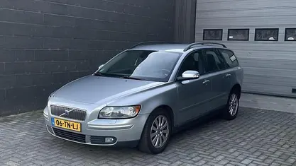 Grijs Occasion 2006 Volvo V50 Summum Stationwagen | € 2.995 (Goede deal)