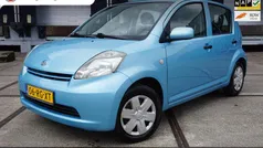 Blauw Gebruikt 2005 Daihatsu Sirion Hatchback | € 1.495 (Eerlijke prijs)