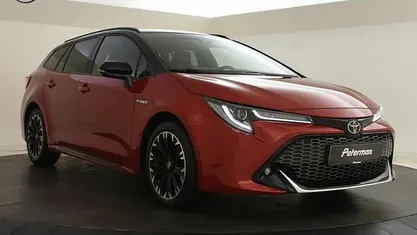 Rood Occasion 2021 Toyota Corolla Sport Stationwagen | € 24.899 (Eerlijke prijs)