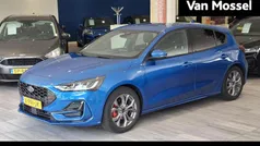 Blauw Gebruikt 2023 Ford Focus ST-Line Hatchback | € 23.845 (Eerlijke prijs)