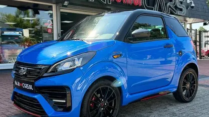 Blauw Gebruikt 2024 Ligier JS50 Hatchback | € 17.995 (Eerlijke prijs)