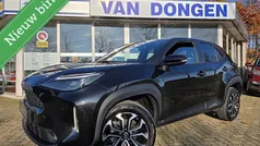 Zwart Gebruikt 2021 Toyota Yaris Cross SUV | € 25.395 (Goede deal)