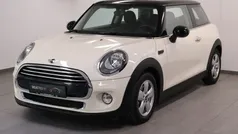 Wit Gebruikt 2016 Mini Cooper Business Hatchback | € 14.644 (Eerlijke prijs)