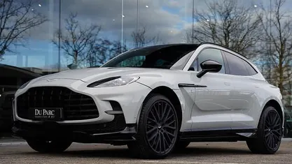 Wit Occasion 2024 Aston Martin DBX SUV | € 254.888 (Goede deal)