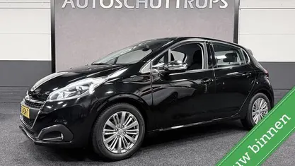 Gebruikt 2018 Peugeot 208 Allure Hatchback | € 8.949 (Eerlijke prijs)