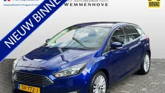 Blauw Gebruikt 2018 Ford Focus Titanium Hatchback | € 10.890 (Eerlijke prijs)