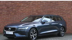 Blauw Gebruikt 2024 Volvo V60 Stationwagen | € 37.750 (Super prijs)