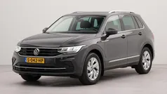 Grijs Gebruikt 2022 VW Tiguan Elegance SUV | € 32.950 (Eerlijke prijs)