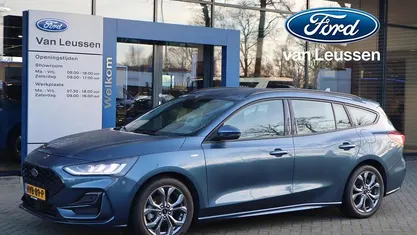 Blauw Gebruikt 2023 Ford Focus ST-Line Stationwagen | € 19.890 (Super prijs)