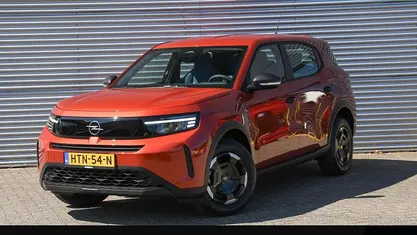 Oranje Nieuw 2025 Opel Frontera Edition SUV | € 27.995 (Goede deal)