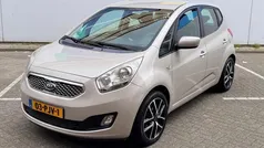 Grijs, metallic lak Gebruikt 2011 Kia Venga Hatchback | € 3.850 (Eerlijke prijs)