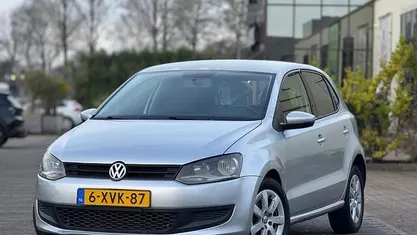 Grijs Gebruikt 2011 VW Polo Comfortline Hatchback | € 4.950 (Eerlijke prijs)