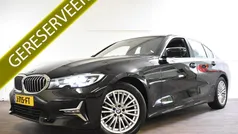 Zwart, metallic lak Gebruikt 2020 BMW 318 Executive Sedan | € 24.745 (Eerlijke prijs)
