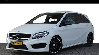 Occasion 2017 Mercedes B180 AMG line MPV | € 18.400 (Eerlijke prijs)