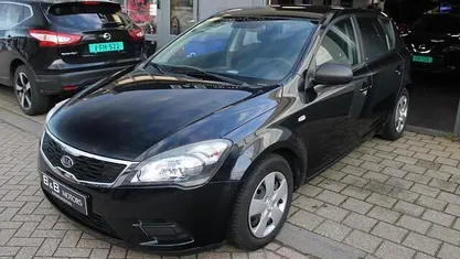 Occasion 2010 Kia Ceed Hatchback | € 1.680 (Goede deal)