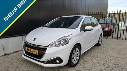 Occasion 2018 Peugeot 208 Hatchback | € 6.950 (Eerlijke prijs)