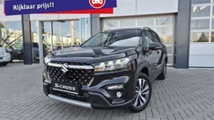 Zwart Nieuw 2025 Suzuki SX4 S-Cross Style SUV | € 35.744 (Eerlijke prijs)