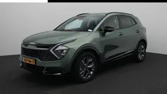 Groen, metallic lak Gebruikt 2024 Kia Sportage SUV | € 41.440 (Eerlijke prijs)