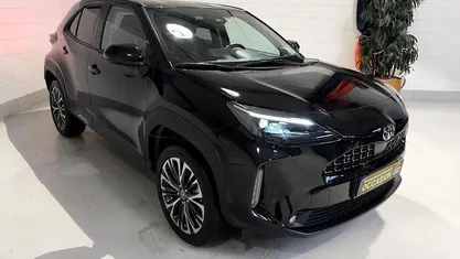 Gebruikt 2022 Toyota Yaris Cross SUV | € 25.950 (Eerlijke prijs)