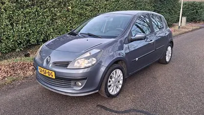 Occasion Renault Clio II Dynamique 112 PK (82 kW) 2005 Blauw Hatchback