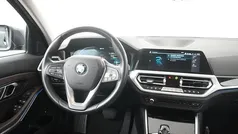 Grijs Gebruikt 2020 BMW 330 Comfort Edition Sedan | € 28.900 (Goede deal)
