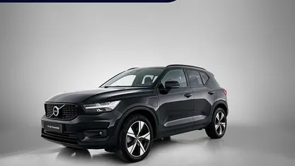Zwart Gebruikt 2022 Volvo XC40 R-Design SUV | € 35.950 (Goede deal)