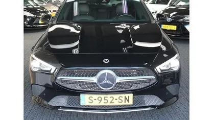 Occasion 2021 Mercedes CLA180 Premium Sedan | € 27.999 (Goede deal)