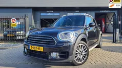 Zwart, metallic lak Gebruikt 2017 Mini Cooper Countryman Chili SUV | € 21.950 (Eerlijke prijs)