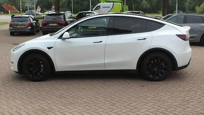 Wit Gebruikt 2022 Tesla Model Y Performance SUV | € 33.750 (Eerlijke prijs)