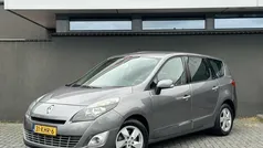 Grijs Gebruikt 2009 Renault Scénic III Dynamique MPV | € 2.950 (Eerlijke prijs)