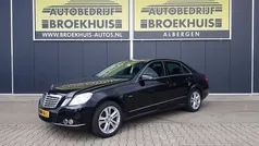 Zwart Gebruikt 2009 Mercedes E200 Sedan | € 5.200 (Eerlijke prijs)