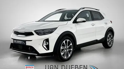 Wit Occasion 2025 Kia Stonic SUV | € 25.950 (Eerlijke prijs)