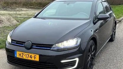 Gebruikt 2015 VW Golf VII GTE Hatchback | € 8.749 (Eerlijke prijs)