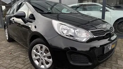 Occasion 2013 Kia Rio Comfort Hatchback | € 3.950 (Super prijs)