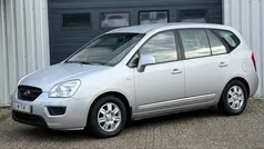 Grijs Gebruikt 2009 Kia Carens 2 MPV | € 3.850 (Eerlijke prijs)