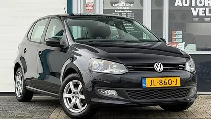 Zwart Occasion 2013 VW Polo Comfortline Hatchback | € 5.490 (Eerlijke prijs)