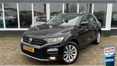Zwart Gebruikt 2019 VW T-Roc Business SUV | € 17.445 (Eerlijke prijs)