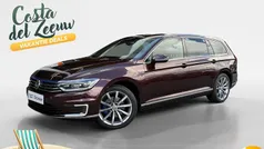 Crimson red Gebruikt 2018 VW Passat Highline Stationwagen | € 19.750 (Eerlijke prijs)