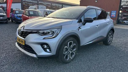 Grijs Occasion 2020 Renault Captur Intens SUV | € 19.950 (Eerlijke prijs)